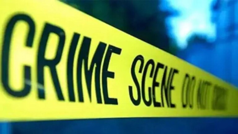 परभणी : सहलीला गेलेल्या विद्यार्थीनीचा शिक्षकाने कपडे बदलतानाचा व्हिडीओ बनवला, AI चा वापर अन् संतापजनक कृत्य Mumbai Tak