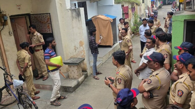 निलेश घायवळच्या पुण्यातील घराची पोलिसांकडून झाडाझडती, काय काय सापडलं? Mumbai Tak