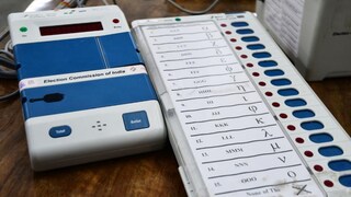 परळी, पंढरपूर, बार्शी ते संगमनेर,राज्यातील 68 नगरपरिषदा खुल्या प्रवर्गातील महिलेसाठी राखीव; पाहा संपूर्ण यादी Mumbai Tak