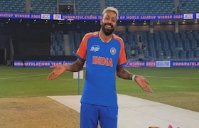 नताशासोबत घटस्फोट घेतल्यानंतर हार्दिक पंड्या आता नव्या मॉडेलच्या प्रेमात पडला, इन्स्टाग्रामवर बीचवरील फोटो शेअर   Mumbai Tak