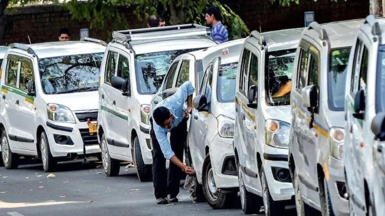 ओला, उबर अशा अॅप आधारित टॅक्सी सेवांसाठी 'हा' नवा नियम लागू... राज्य सरकारचा मोठा निर्णय! आता भाड्याचे दर सुद्धा... अॅप आधारित टॅक्सी सेवांसाठी 'हा' नवा नियम लागू...