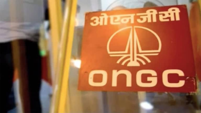 Govt Job: ONGC मध्ये 2700 हून अधिक पदांसाठी थेट भरती! कोणत्याही परीक्षेशिवाय होणार निवड... लवकरच करा अर्ज 2700 हून अधिक पदांसाठी थेट भरती!