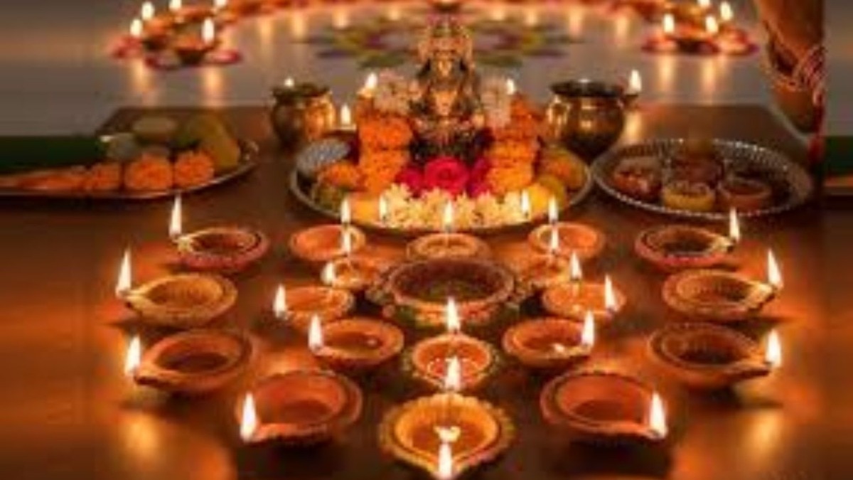  lakshmi pujan 2025 and horoscope