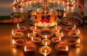 लक्ष्मीच्या कृपेने 'या' 5 राशींचं नशीब उजळणार, लक्ष्मीपूजनला धनलाभ होण्याची शक्यता   lakshmi pujan 2025 and horoscope