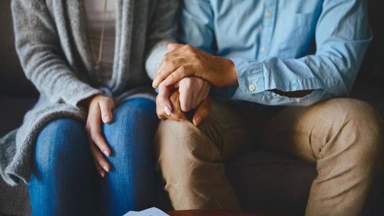 दोन मुलांची आई दुसऱ्यांदा पतीला सोडून दीरासोबत गेली पळून! मात्र, जंगलात बेशुद्ध अवस्थेत आढळले अन् रुग्णालयात नेताच... जंगलात बेशुद्ध अवस्थेत आढळले अन् रुग्णालयात नेताच...