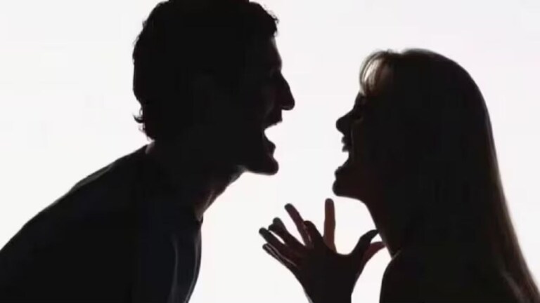 "पत्नीचे तीन बॉयफ्रेंड्स..." जावयाने सासऱ्याकडे केली तक्रार पण, उलट उत्तर मिळालं अन् रागाच्या भरात चुकीचं पाऊल... उलट उत्तर मिळालं अन् रागाच्या भरात चुकीचं पाऊल...