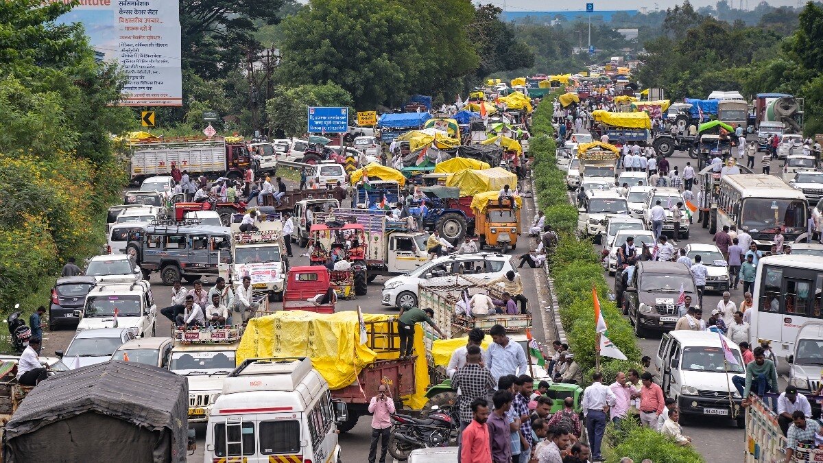 nagpur hundreds of farmers on highway ready to be arrested bachchu kadu says i am ready to die take chronology