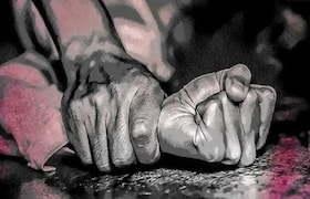 चुलत भावाने 17 वर्षीय अल्पवयीन तरुणीवर केला बलात्कार! विरोध केला असता मारहाण केली अन् घराच्या छतावरून... चुलत भावाने 17 वर्षीय तरुणीवर केला बलात्कार!