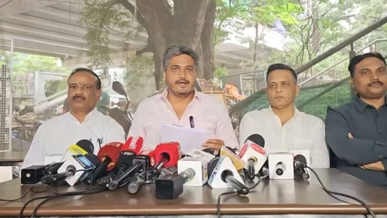 बनावट आधार कार्ड प्रकरणी रोहित पवारांवर गुन्हा दाखल, पहिली प्रतिक्रिया देताना संतापले, म्हणाले...  Rohit Pawar on fake Aadhaar card case, Pune