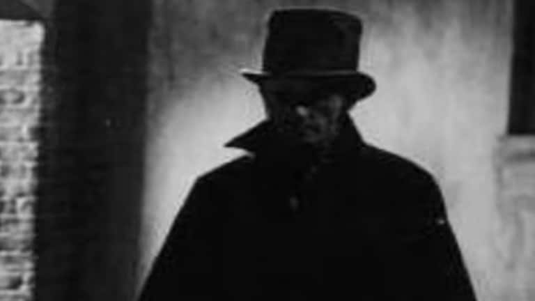 110 तरुणींवर बलात्कार, स्वत:ला देव समजायचा... जगातील सर्वात मोठ्या सीरिअल किलरची भयंकर कहाणी जगातील सर्वात मोठ्या सीरिअल किलरची कहाणी