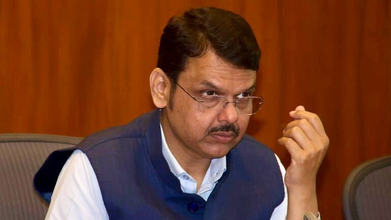 जरांगेचा डावच उलथवला, तर बच्चू कडूंच्या आडून फडणवीसांनी 'असे' मारले एका दगडात 5 पक्षी? manoj jarange plan was foiled cm devendra fadnavis killed 5 poiitical birds with one stone under guise of bachchu kadu