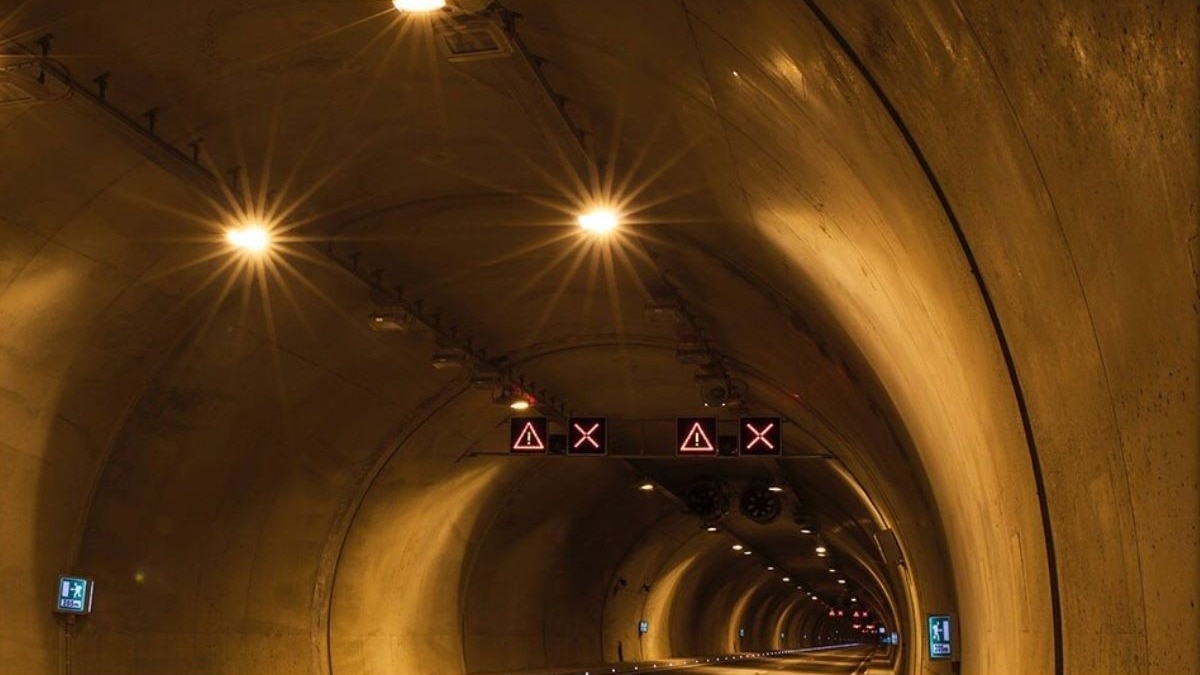 मुंबईची खबर: आता मालाड ते ऐरोली थेट प्रवास शक्य होणार! 'या' ट्विन टनल प्रोजेक्टच्या कामाला वेग...