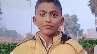 पैसे न दिल्याने सातवीत शिकणाऱ्या मुलाने उचललं टोकाचं पाऊल, आई घरी येताच मृतदेह लटकलेला पाहून हंबरडा फोडला Mumbai Tak