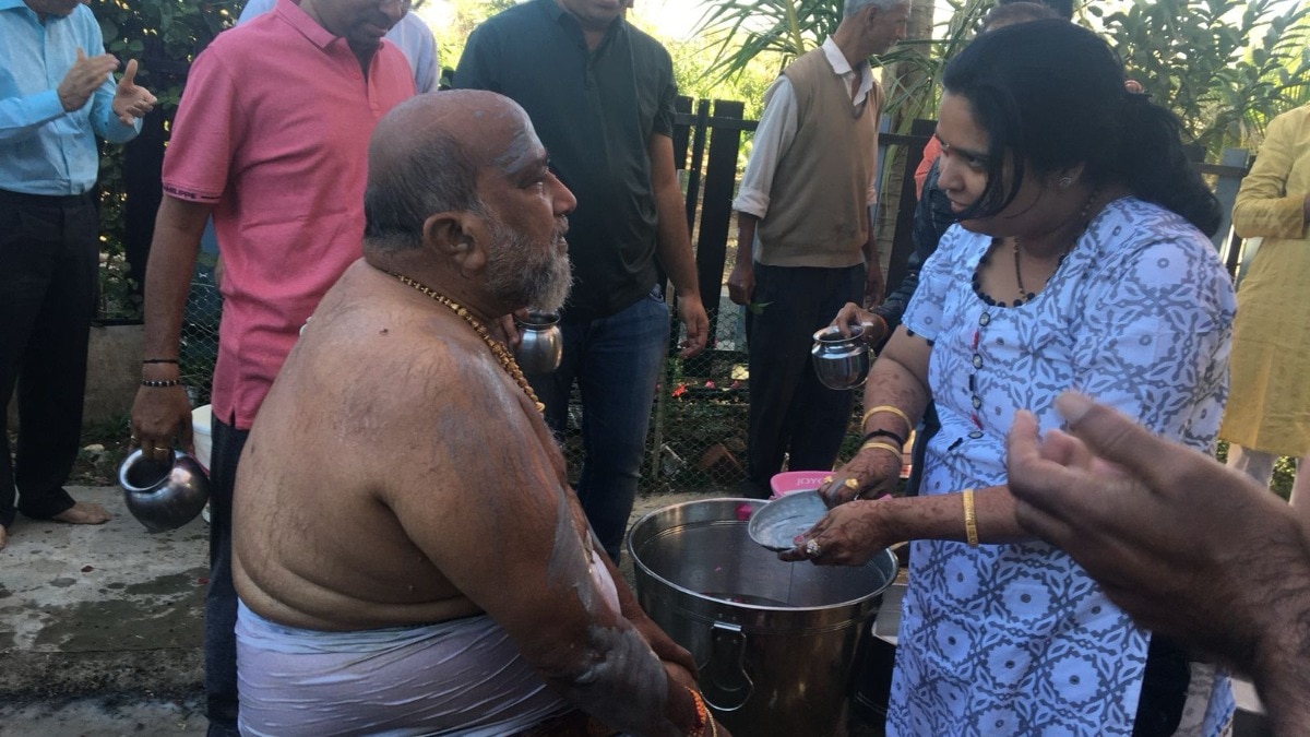 पुण्याची गोष्ट: 'शंकर महाराज अंगात येतात...' बाईने 14 कोटी उकळले, पुण्यातील चक्रावून टाकणारी कहाणी 