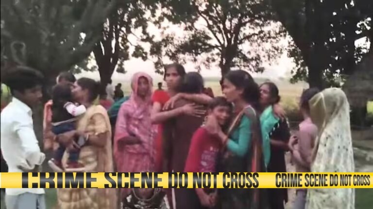 'त्या' एका कारणावरून पतीने पत्नीवर कुऱ्हाडीने हल्ला करत तोडलं, हादरून टाकणारी घटना, पोलिसंही चक्रावले crime news