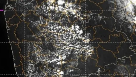 Maharashtrea Weather : राज्यातील 'या' भागांमध्ये कोरडं हवामान, काही ठिकाणी पावसाचा अंदाज जारी