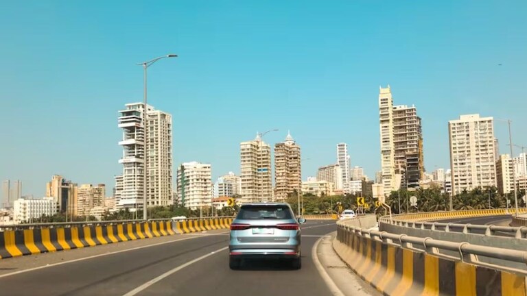 मुंबईची खबर: आता 4 तासांचा प्रवास केवळ 90 मिनिटांत... तब्बल 9 वर्षांनंतर 'या' कॉरिडोरच्या कामाला सुरूवात होणार! आता 4 तासांचा प्रवास केवळ 90 मिनिटांत...