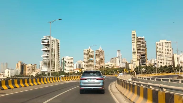 मुंबईची खबर: आता 4 तासांचा प्रवास केवळ 90 मिनिटांत... तब्बल 9 वर्षांनंतर 'या' कॉरिडोरच्या कामाला सुरूवात होणार! आता 4 तासांचा प्रवास केवळ 90 मिनिटांत...