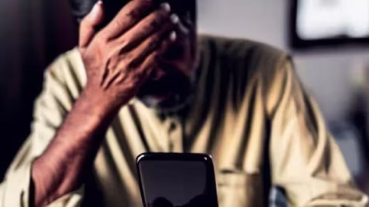 चांगला नफा मिळवून देण्याचं आमिष दाखवलं अन्...