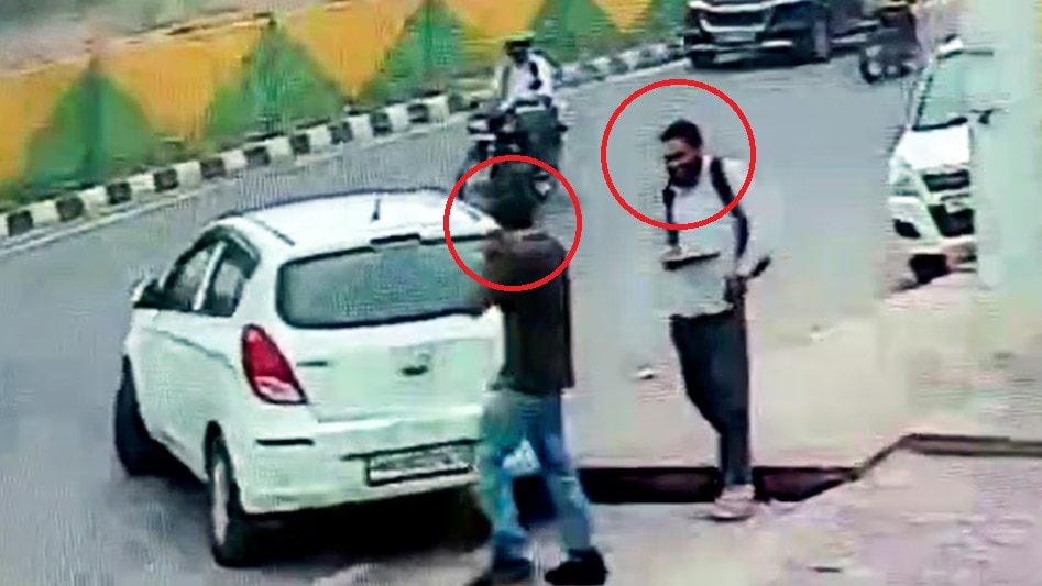new video of car used in delhi blast has surfaced 3 people had come to check puc of i20 car