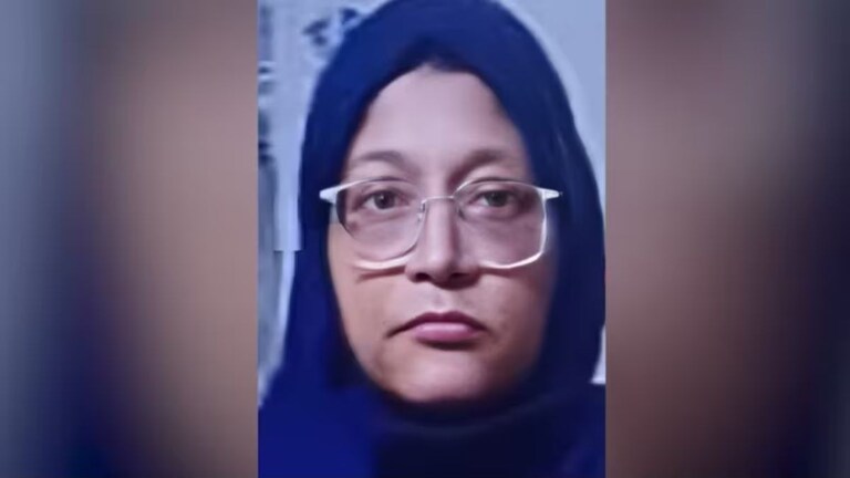 Delhi Blast: डॉ. शाहीन शाहीद कारमध्ये ठेवायची A-47, कोण आहे 'ही' भयंकर महिला? कोण आहे 'ही' भयंकर महिला?
