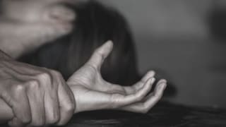 बोरिवलीतील सुधीर फडके पुलाखाली नराधमानं महिलेला ओढून नेलं, नंतर तिचं लैंगिक शोषण करत... चीड आणणारा प्रकार Mumbai Tak