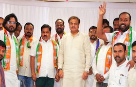 तुळजापूर ड्रग्स प्रकरणातील आरोपीचा भाजपमध्ये प्रवेश, राणा जगजितसिंह पाटलांचं निवडणुकीआधी तगडं प्लानिंग Santosh Parmwshwar drugs case