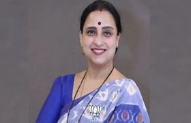 मोठी बातमी : भाजप आमदार चित्रा वाघ यांच्याविरोधात शिरूर-कासार न्यायालयाकडून वॉरंट जारी, नेमकं प्रकरण काय? Maharashtra Politics