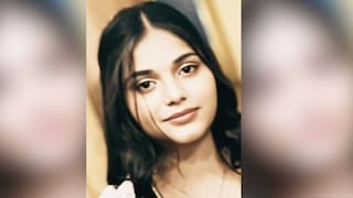 छतावर उभी राहून लग्नाची वरात पाहत होती पण, अचानक गोळीबार सुरू झाला अन्... तरुणीचा दुर्दैवी मृत्यू Mumbai Tak