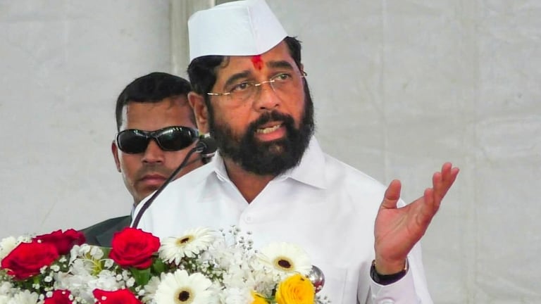 'मी इथे झोपा काढायला आलो नाही, तर काहींच्या झोपा उडवायला आलो...', एकनाथ शिंदे थेट भाजपला घेणार शिंगावर? Mumbai Tak