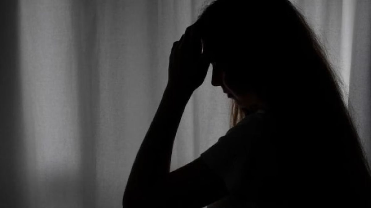 सासरच्या जाचाला कंटाळून गर्भवती महिलेची आत्महत्या! 