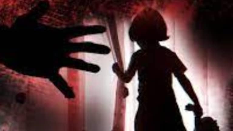 मैत्रिणीच्या वाढदिवसाला गेली अल्पवयीन मुलगी, दोघांमध्ये जागा झाला हैवान, पार्टीतच तिच्यावर नको तेच... sexual assault on minor girl