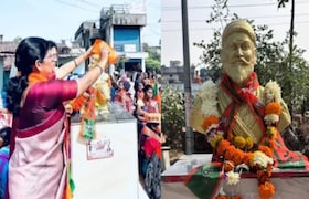 नांदेडमध्ये भाजप महिला उमेदवाराकडून छत्रपती शिवाजी महाराजांचा अवमान, गळ्यात भाजपचा दुपट्टा अन् जिरेटोपवर... nanded politics BJP female candidate insults chhatrapati shivaji maharaj