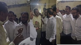 'ही कसली पद्धत? व्हिडीओ शूटींग करा रे...',शिरुरच्या आजी-माजी आमदारांमध्ये मतदान केंद्राबाहेर बाचाबाची VIDEO Mumbai Tak