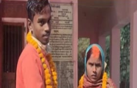 पाच मुलांच्या आईचा भंगारवाल्यावर जीव जडला, नवऱ्यासमोरच उरकला विवाह, पहिला नवरा म्हणाला... Viral News