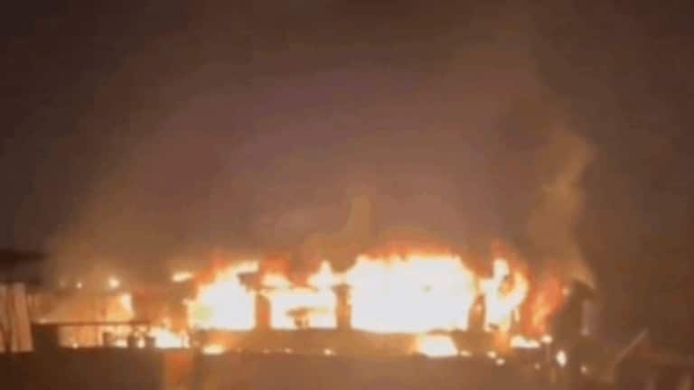 गोव्यातील नाईट क्लबला भीषण आग, 23 जणांचा जागीच मृत्यू; कशामुळे घडली दुर्घटना? Goa arpora nightclub fire 23 killed cylinder blast marathi news