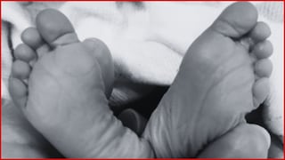 पालकांनीच कुशीत झोपवलं 23 दिवसांचं बाळ, श्वास घेण्यास होऊ लागला त्रास, डोळे बंदच... चटका लावणारी घटना Mumbai Tak