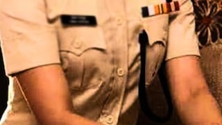 तरुणाने महिला पोलीस कॉन्स्टेबलला पाठवले अश्लील फोटो, आरोपीवर गुन्हा दाखल, नेमकं काय घडलं? Mumbai Tak