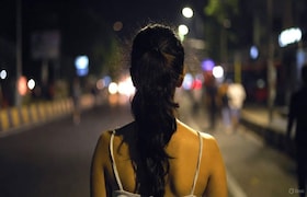 रात्री उशीरा प्रियकराला भेटण्यासाठी गेली पण, अचानक वाट चुकली अन् नंतर... तरुणीसोबत काय घडलं? तरुणी अचानक वाट चुकली अन् नंतर...