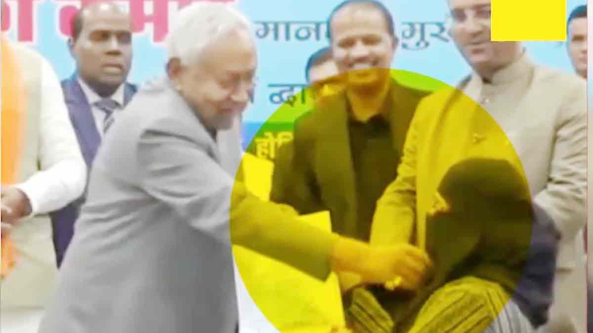 मुख्यमंत्र्यांचं विचित्र कृत्य, भर कार्यक्रमात नितीश कुमारांनी महिला डॉक्टरचा हिजाबच खेचला अन्…