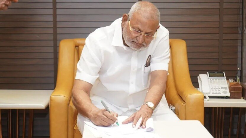 manikrao kokate has finally resigned from his ministerial post and his arrest is expected at any moment