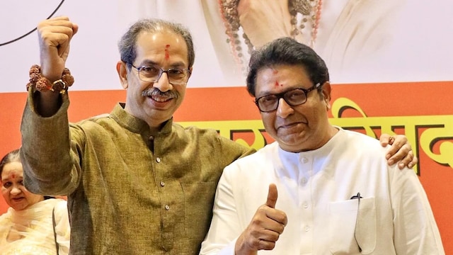 uddhav thackeray shiv sena and mns raj thackeray announce an alliance at worli