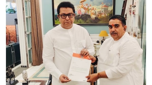 when thackeray brothers formed an alliance nashik mns leader dinkar patil celebrated exuberantly but very next day he left mns and joined bjp