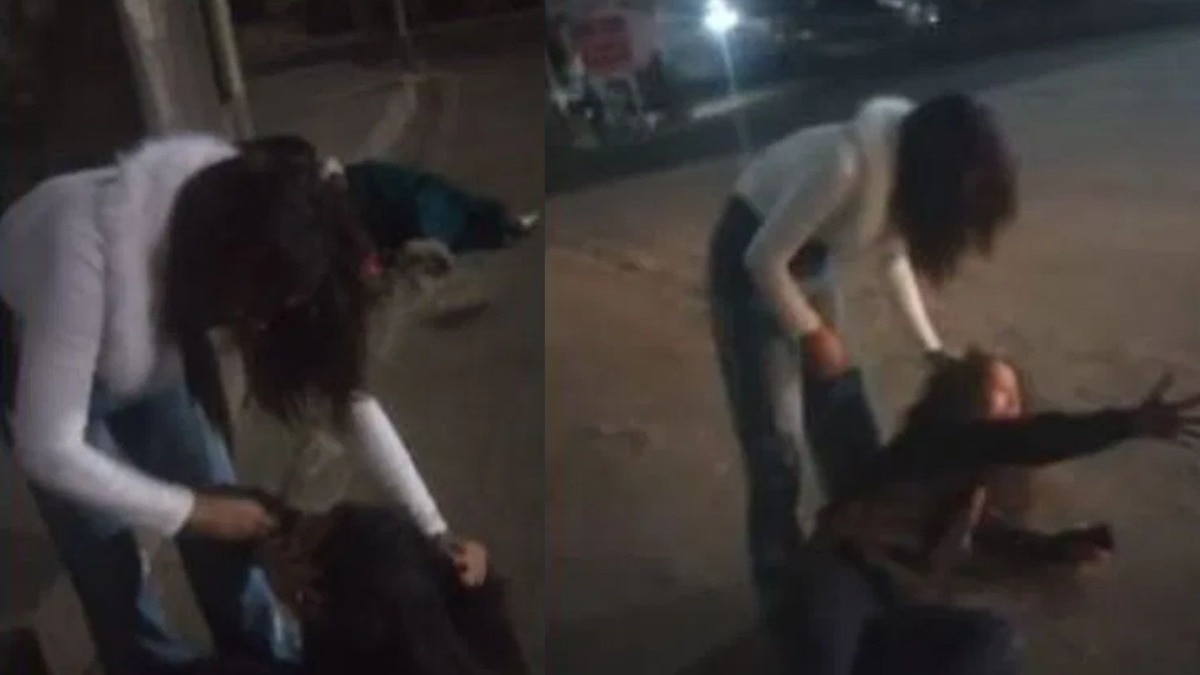 "तू माझ्या बॉयफ्रेंडला बाबू का म्हणालीस?..." प्रियकरासाठी तरुणीला बेदम मारहाण! Video व्हायरल 