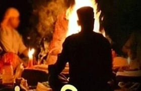 "हिच्या गर्भात जीनचं बाळ..." उपचाराच्या नावाखाली मांत्रिकाचं पीडितेसोबत मंदिरात नको ते कृत्य... मांत्रिकाचं पीडितेसोबत मंदिरात नको ते कृत्य...