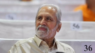 पुण्याच्या राजकारणातील 'पॉवर हाऊस' काळाच्या पडद्याआड, सुरेश कलमाडी यांचं वयाच्या 81 व्या वर्षी निधन Mumbai Tak