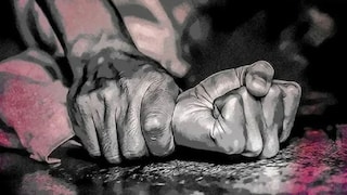 वर्दी घालून आला अन् रात्री घराबाहेर पडलेल्या तरुणीला उचललं... बळजबरीने स्कोर्पिओत बसवून सामूहिक बलात्कार! Mumbai Tak