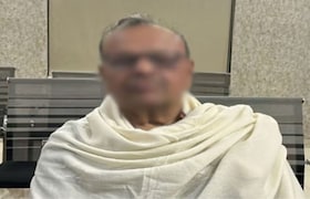 समलैंगिक संबंधाच्या नादात महाराष्ट्रातून थेट आग्र्याला पोहोचला, पण... 66 वर्षीय वृद्धाची चक्रावून टाकणारी कहाणी! 66 वर्षीय वृद्धाची चक्रावून टाकणारी कहाणी!