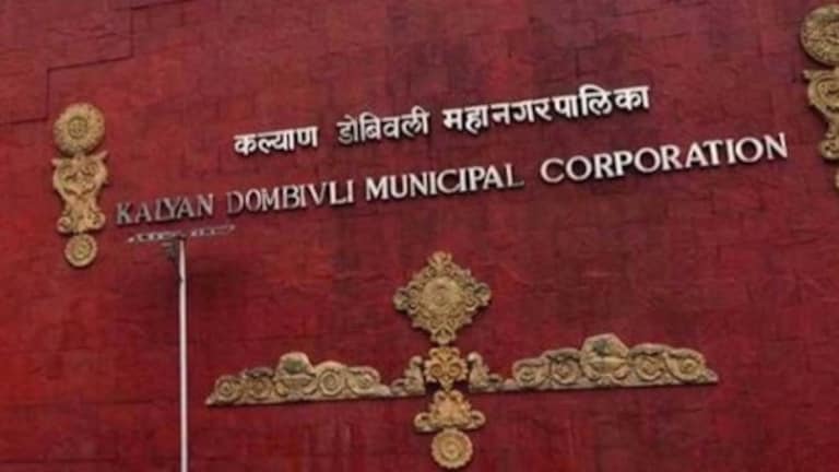 कल्याण-डोंबिवलीत भाजपकडून मतदारांवर पैशांचा पाऊस, शिंदेसेनेचा गंभीर आरोप, दोन्ही पक्षांमध्ये चांगलीच जुंपली KDM Mahapalika