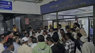 अहिल्यानगर : पोलिसांनी राहत्या घरावर धाड टाकताच शिंदेंच्या उमेदवाराला ह्रदयविकाराचा झटका; नेमकं काय घडलं? Mumbai Tak